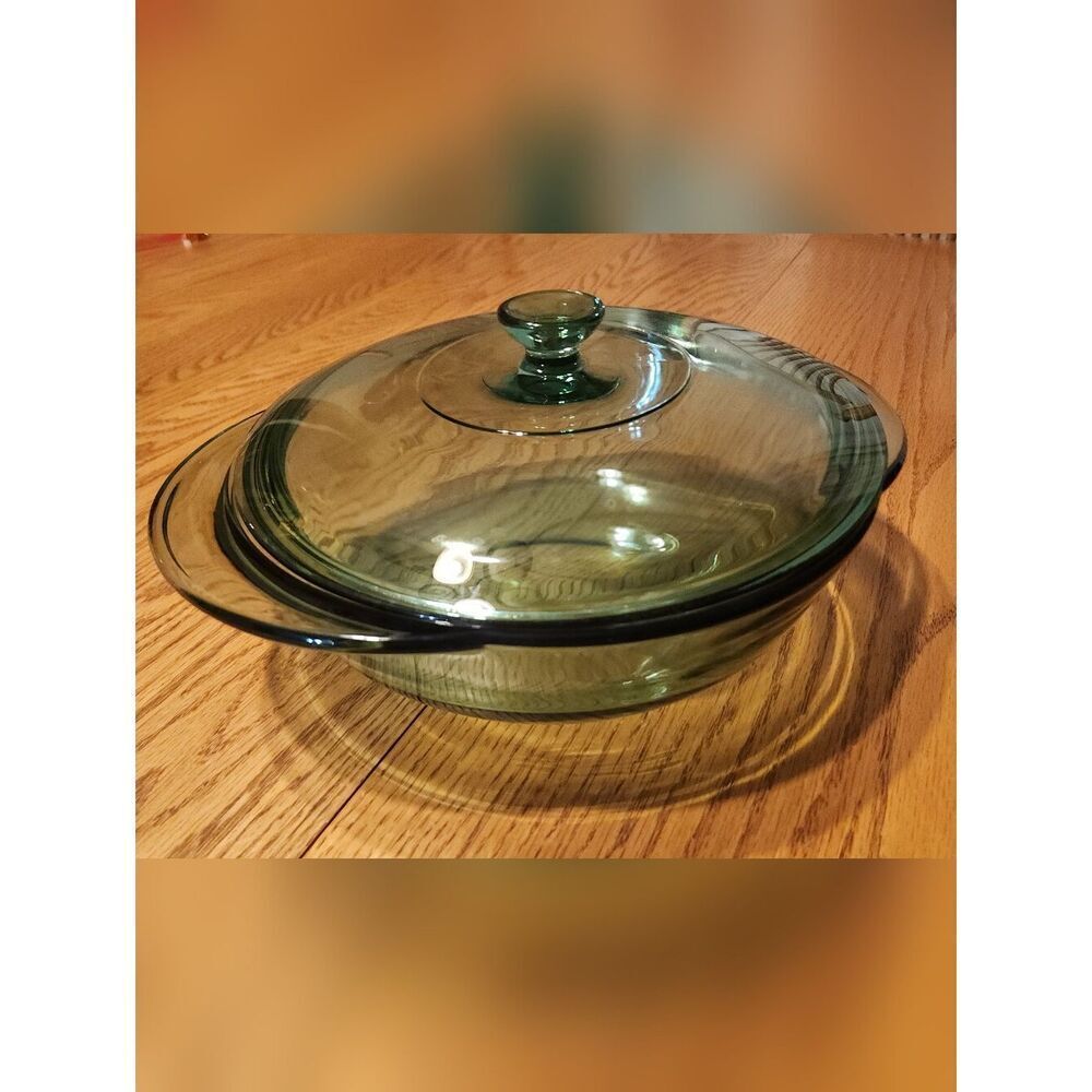 Anchor Hocking Green Glass Round Casserole Dish with Lid - 2 Qt, 2 L